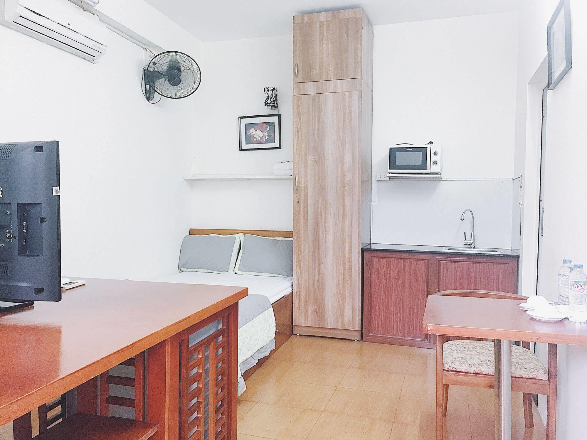 V-Studio Apartment 2 Hanoi Bagian luar foto