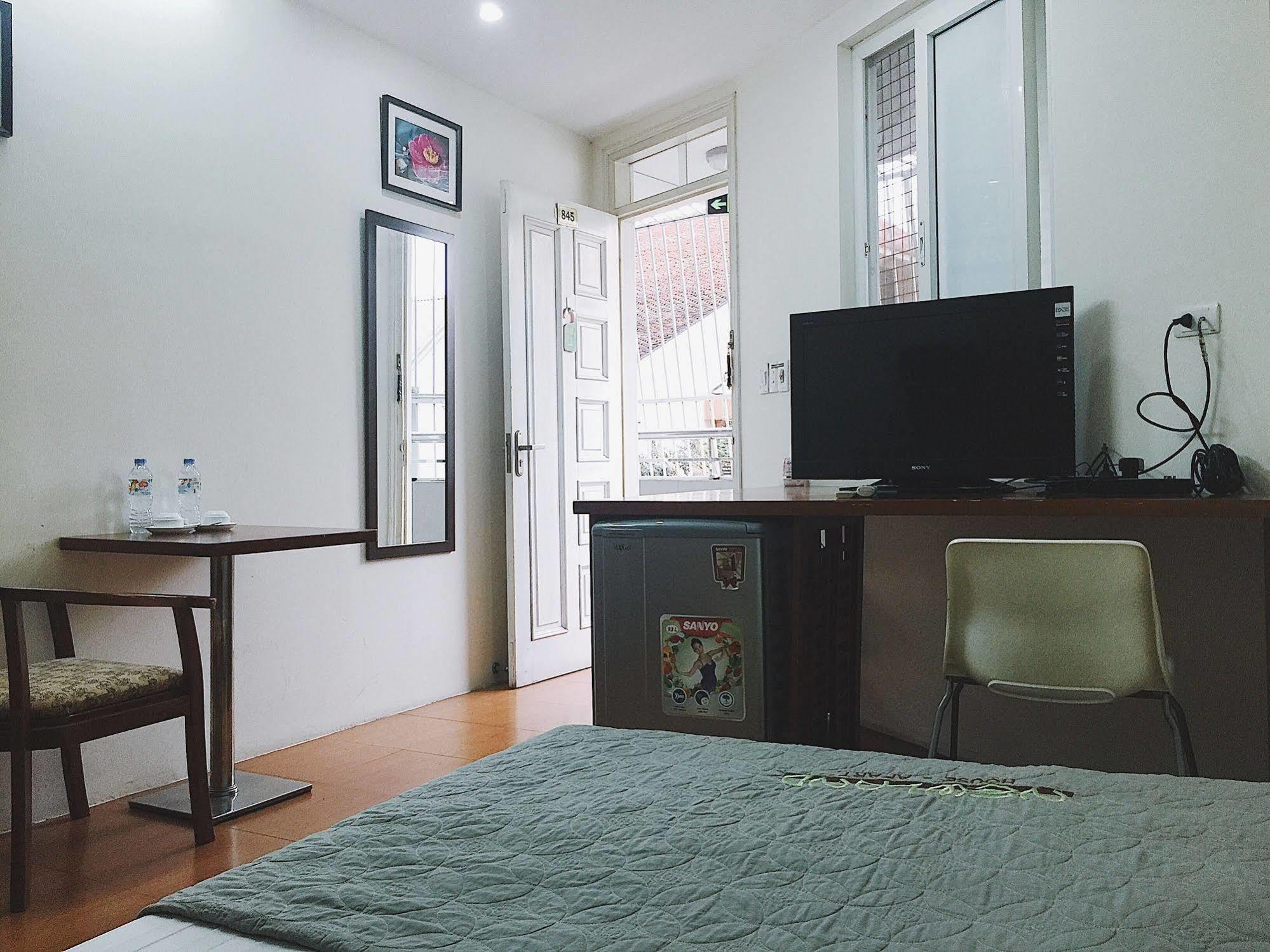 V-Studio Apartment 2 Hanoi Bagian luar foto